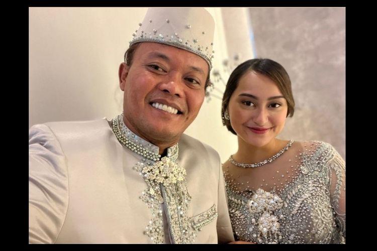Sule Buka Suara Soal Foto Pakai Baju Pengantin dengan Memes Prameswari