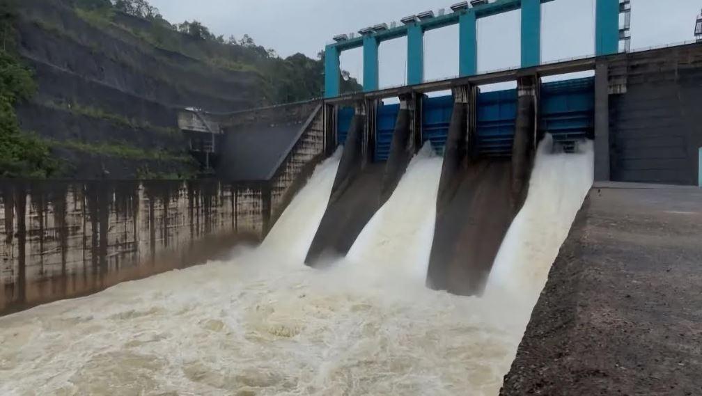 Hujan di Sumbar, Debit Waduk PLTA di Kampar Melonjak