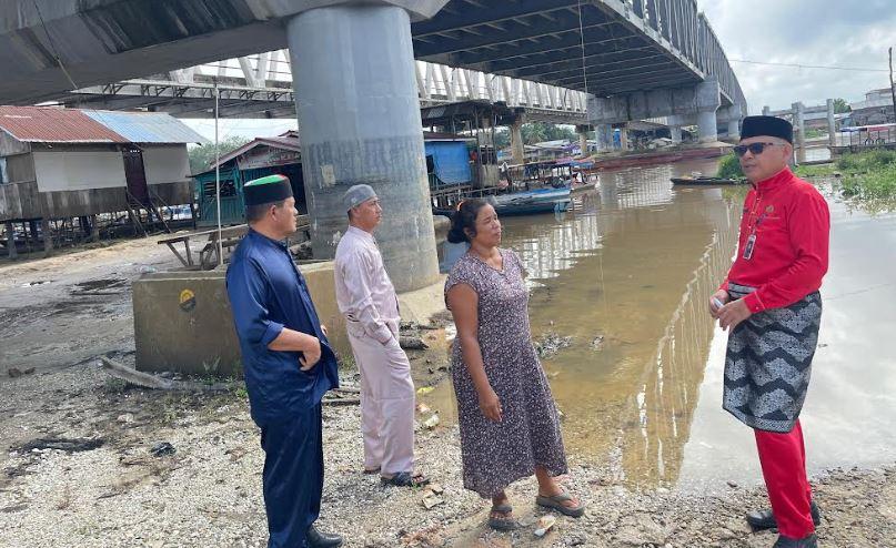 Tim-BPBD-Pelalawan-meninjau-peningkatan-debit-air-Sungai-Kampar.jpg
