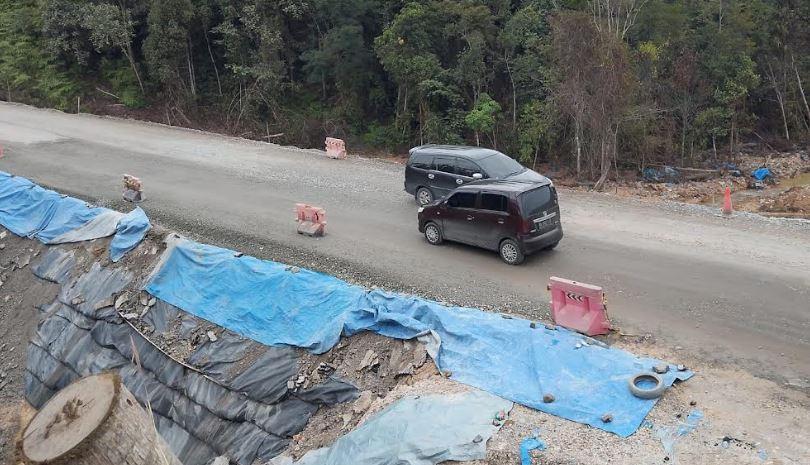 Trase Baru Jalan Lintas Riau-Sumbar di Kampar yang Longsor Bisa 2 Jalur, Jembatan Bailey Dibongkar