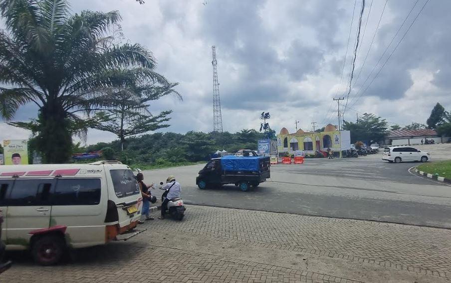 Update Arus Balik Lebaran idul Fitri 2024 di Jalan Lintas Timur Pelalawan, Kendaraan Padat Melintas