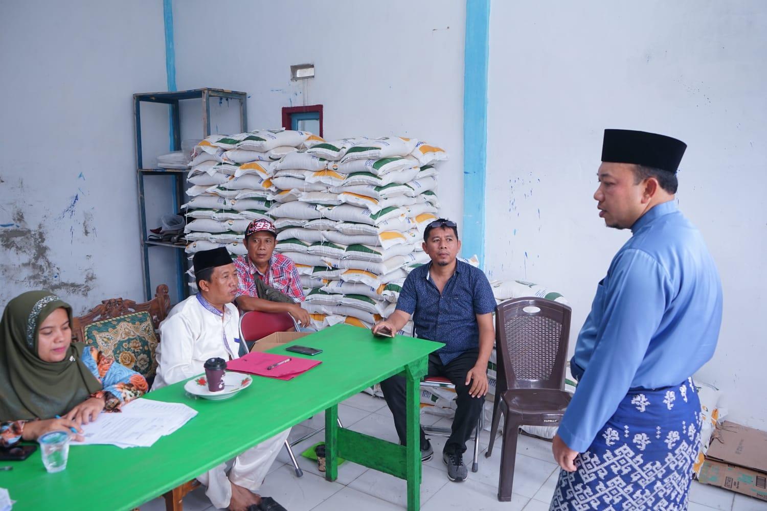 Wabup-Siak-Husni-Merza-program-Bujang-Kampung.jpg
