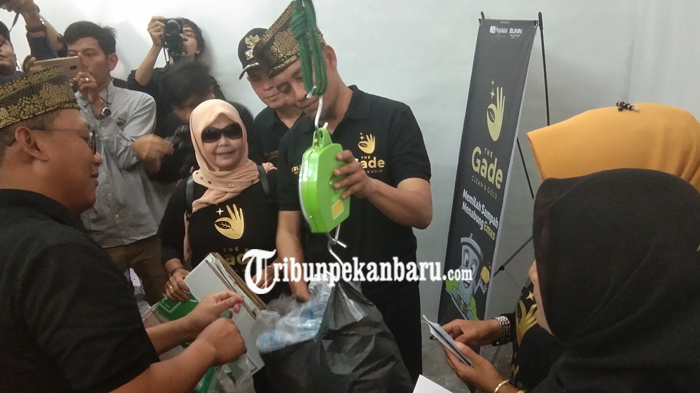 Berikan Apresiasi untuk Nasabah, Pegadaian Bagi-bagi Tabungan Emas dan Umroh