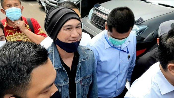 Hampir 10 Jam Jalani Pemeriksaan Polisi Terkait Kasus Obat Covid-19, Anji : Lumayan Bikin Saya Pegal