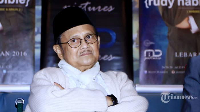 bacharuddin-jusuf-habibie-bj-habibie_20160625_121515.jpg