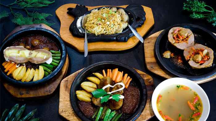 Lezatnya Daging Iga Dibungkus Bakso di Bakso Miss Baper 789