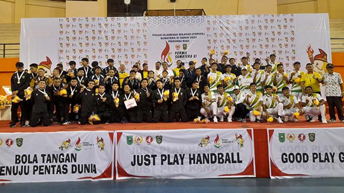 Tim Bola Tangan Sumbar Raih Emas dan Perunggu di Porwil Sumatera XI 2023