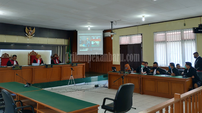 breaking-news-sidang-perdana-dugaan-korupsi-bupati-bengkalis-nonaktif-amril-mukminin-skema-virtual.jpg