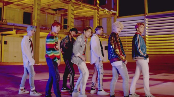 bts-dalam-teaser-lagu-dna_20170918_114137.jpg