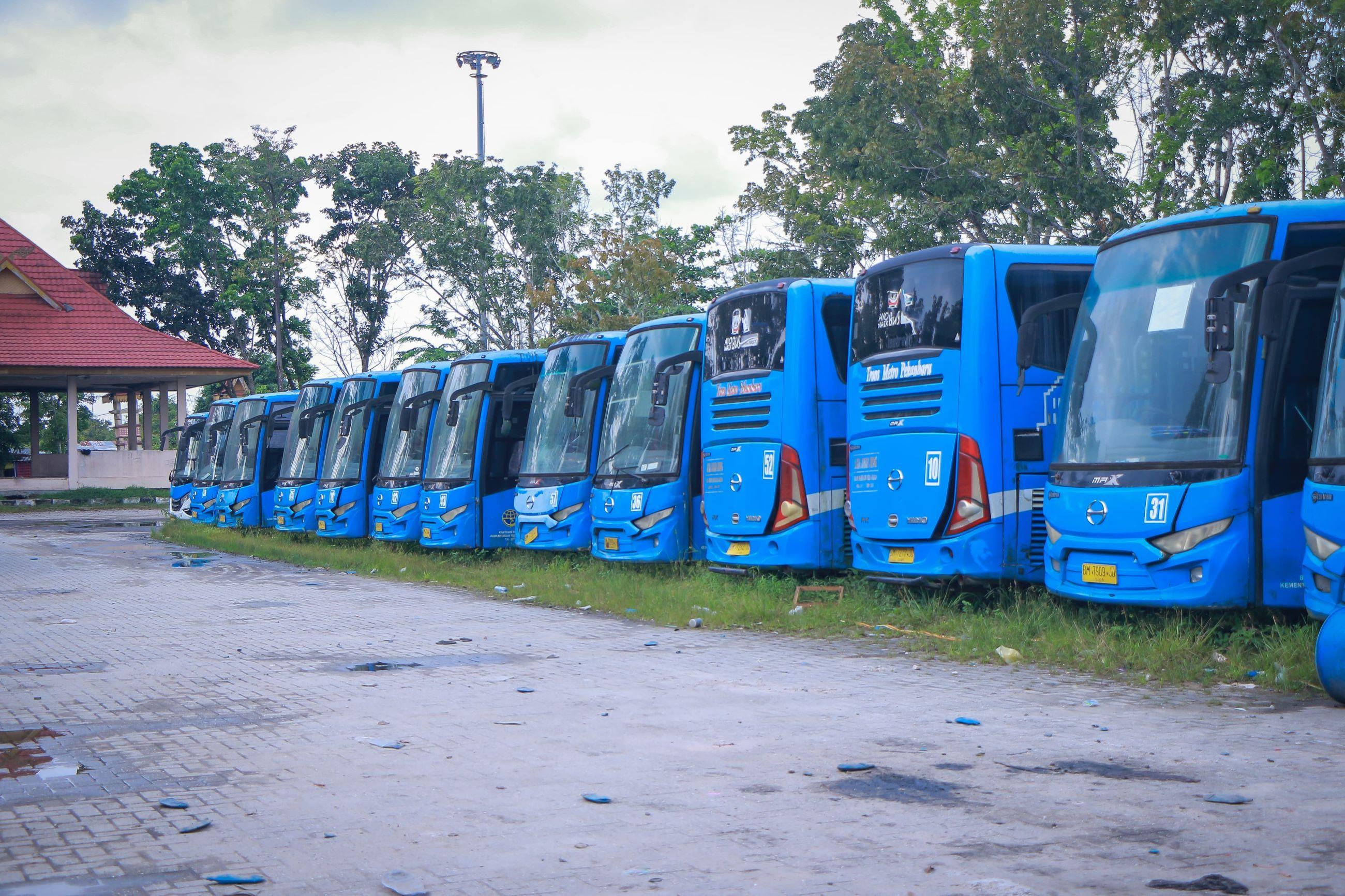 bus-TMP-parkir-di-area-Terminal-Bus-Bandar-Raya-Payung-Sekak.jpg