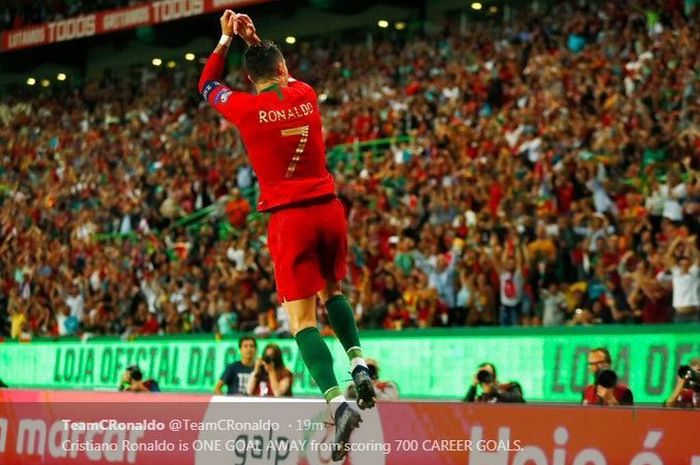 cristiano-ronaldo-merayakan-gol-untuk-timnas-portugal.jpg