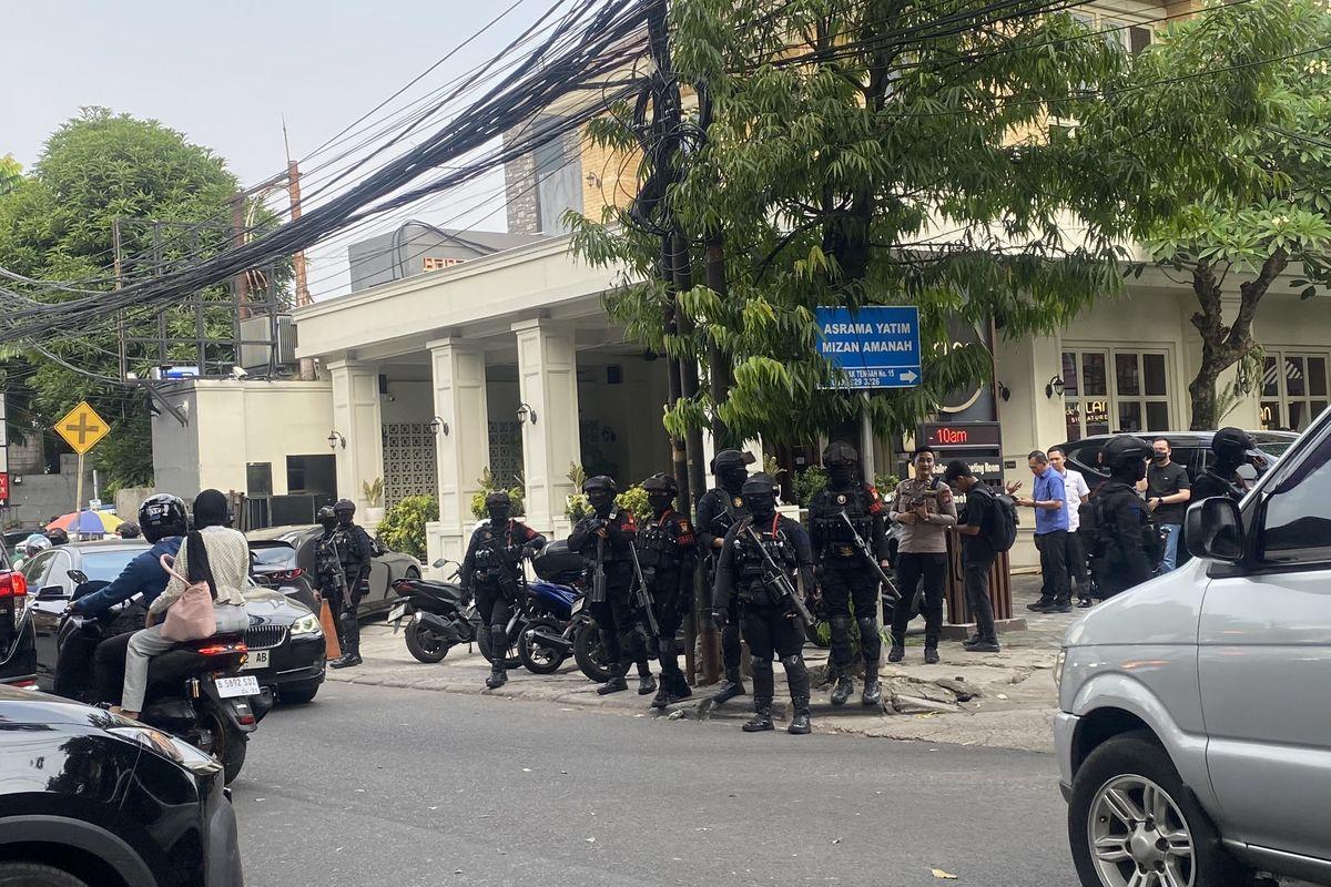 INILAH 12 Lokasi Penggeledahan yang Disasar Polri Tadi Malam: Ada Tiga Kasus Dugaan Korupsi - Tribunpekanbaru.com