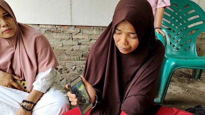 Ibu di Asahan Menangis Anaknya Meninggal di Malaysia, 'Kemarin itu Udah saya Bilang Gausah Pergi'