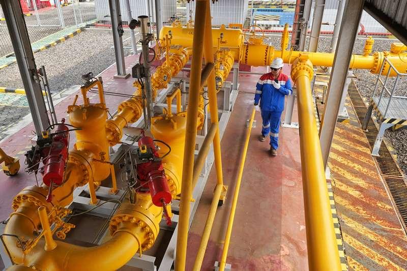 distribusi-gas-bumi-PGN.jpg