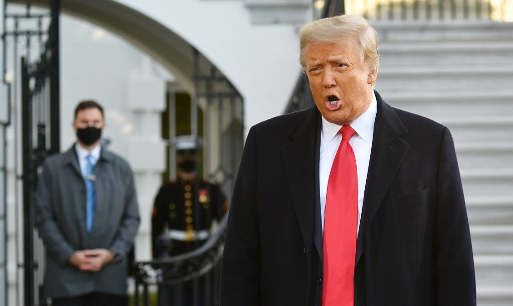 donald-trump-sesaat-sebelum-meninggalkan-gedung-putih.jpg