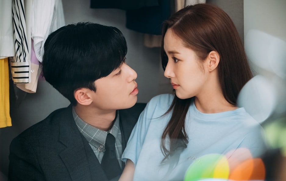 drama-korea-whats-wrong-with-secretary-kim_20180716_214024.jpg