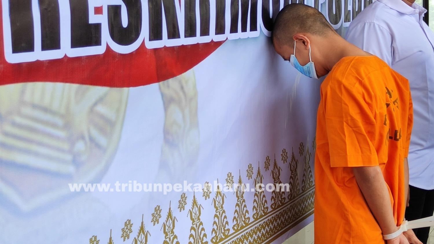 FOTO : Polda Riau Tetapkan 4 Tersangka Kasus Pencabulan Anak di Bawah Umur