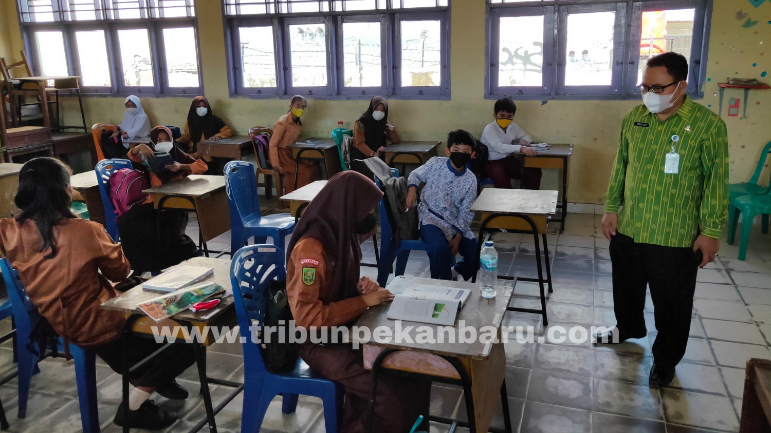 foto_pembelajaran_tatap_muka_di_pekanbaru_3.jpg