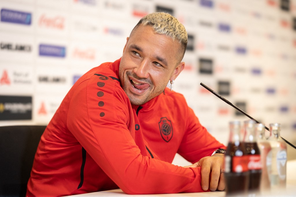 gelandang-antwerp-asal-belgia-radja-nainggolan.jpg