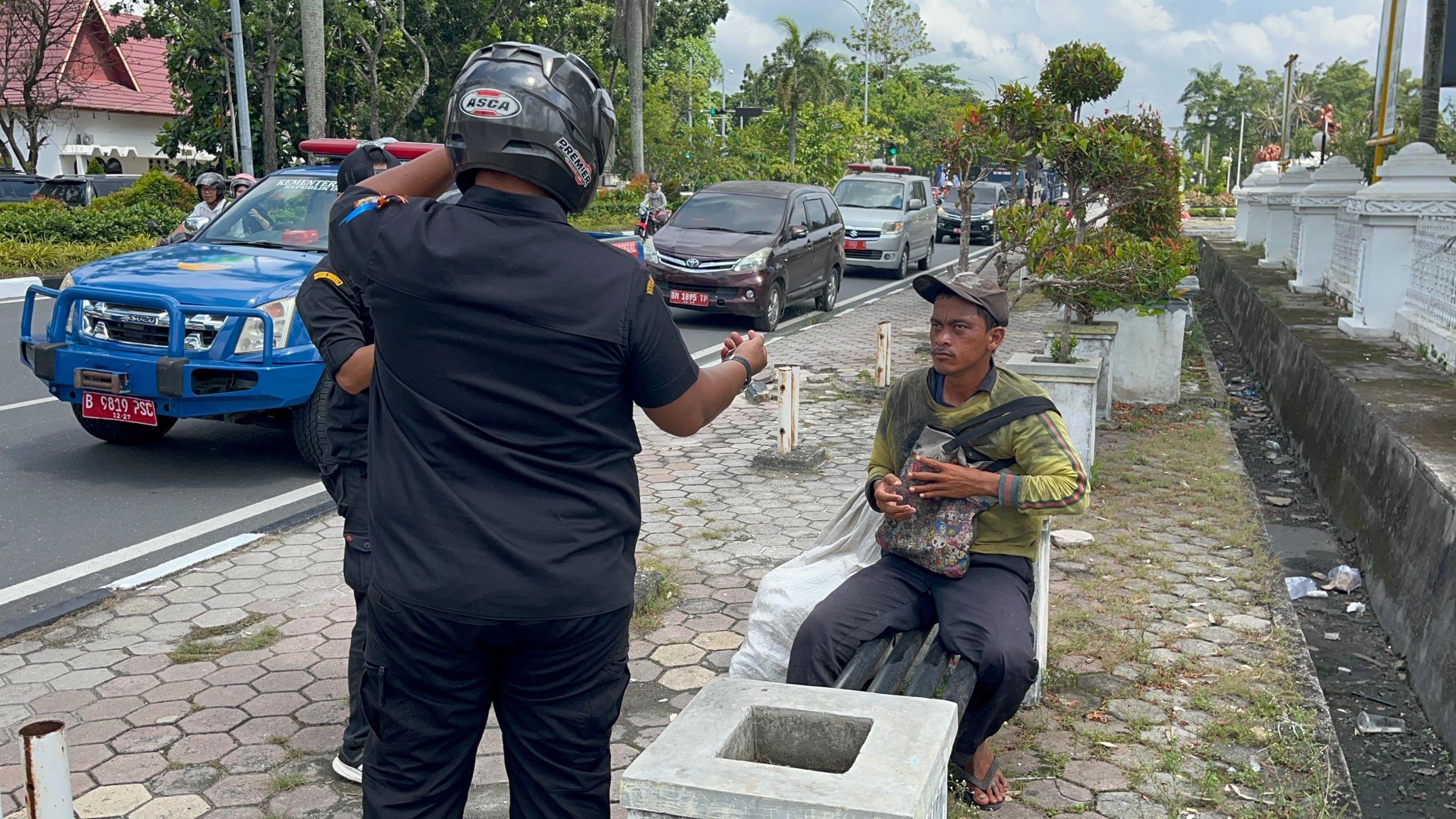 gelandangan-diamankan-di-Jalan-Diponegoro-pekanbaru.jpg