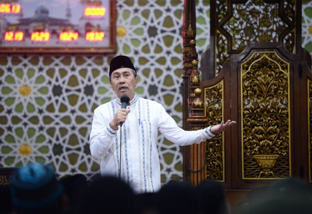 gubernur-riau-syamsuar-safari-di-masjid-raya-muttaqin-pelalawan.jpg