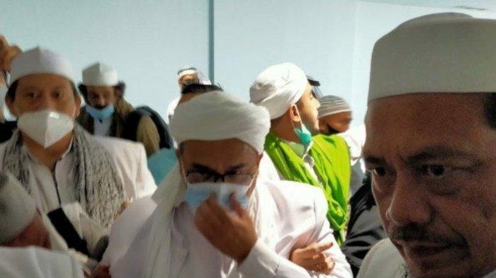 Habib Rizieq Shihab Berangkat ke Kediaman, Bandara Soekarno Hatta Langsung Sepi