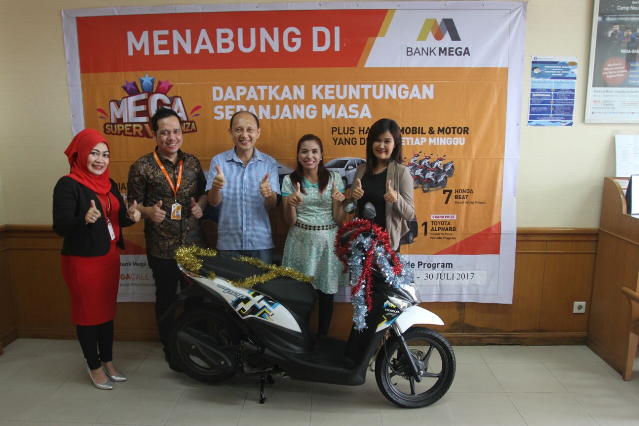 hadiah-kcp-bank-mega-riau-pekanbaru_20171208_134500.jpg