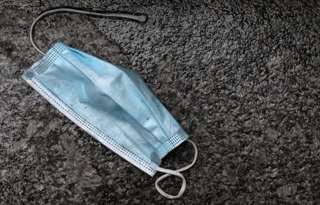 ilustrasi-masker-bekas-pakai.jpg