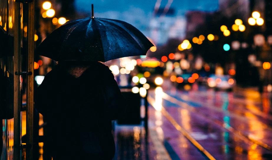 Belum Usai Virus Corona, Kini Amerika Serikat Bersiap Dihantam Badai, Ratusan Warga Mengungsi