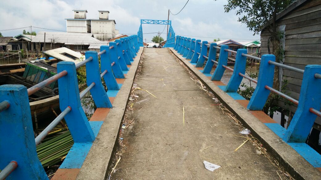 jembatan-penghubung-antar-desa-tanjung-pasir-dengan-dana-dmij_20161222_201453.jpg