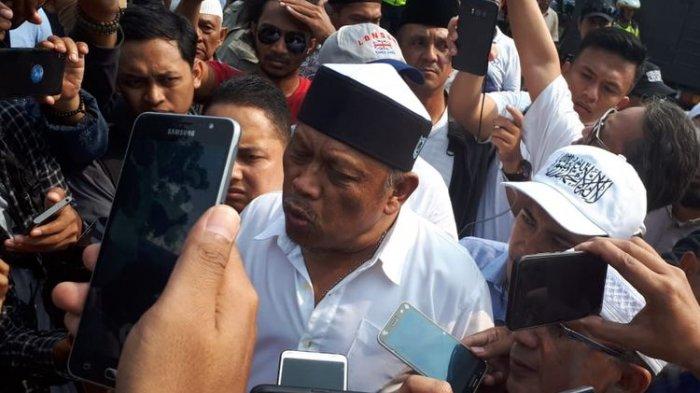 jokowi-dilaporkan-ke-bawaslu-lakukan-money-politics-usai-naikkan-gaji-anspns.jpg