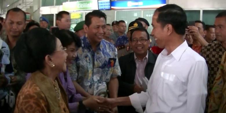 jokowi-pulang-ke-solo_20150606_140652.jpg