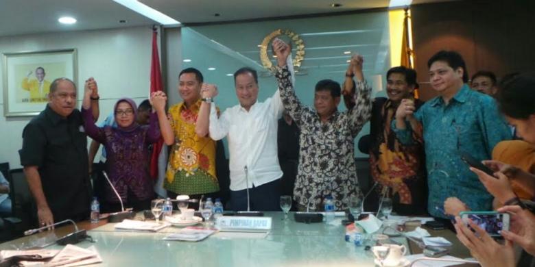 Kubu Agung Laksono Klaim Fraksinya Tetap Sah