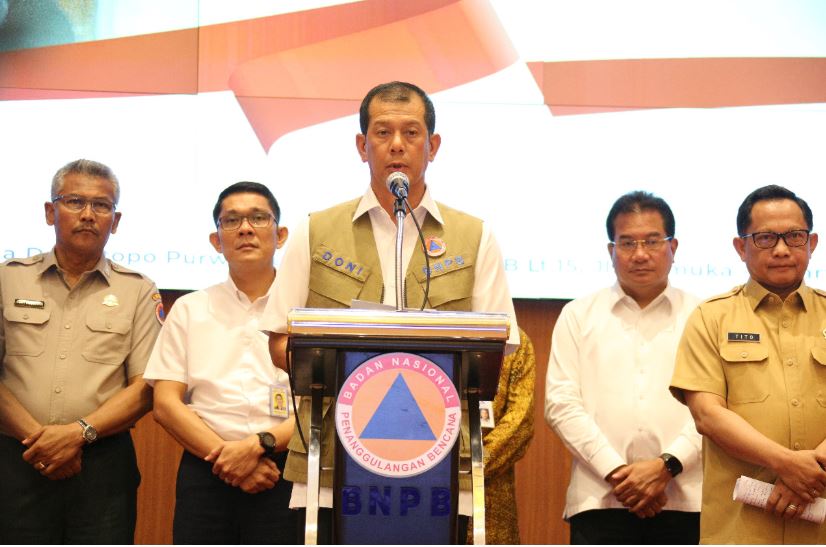 ketua-gugus-tugas-percepatan-penanganan-covid-19.jpg