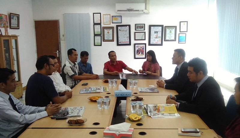 Grand Centra dan Sanitra Kunjungi Kantor Tribun Pekanbaru