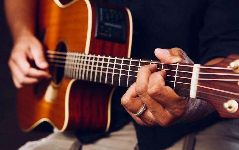 lirik-dan-kunci-gitar-titip-rindu-buat-ayah-chord-gitar-lagu-karya-ebiet-g-ade.jpg