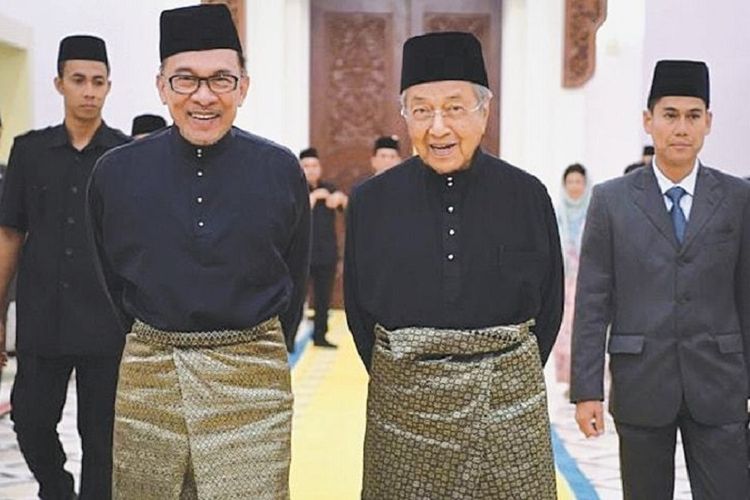 mahathir-dan-anwar.jpg