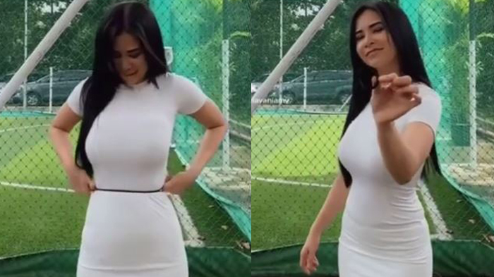 maria-vania-pakai-dress-ketat-ukur-pinggang-pakai-karet-rambut-cowok-terpesona-dan-ibu-ibu-curhat.jpg