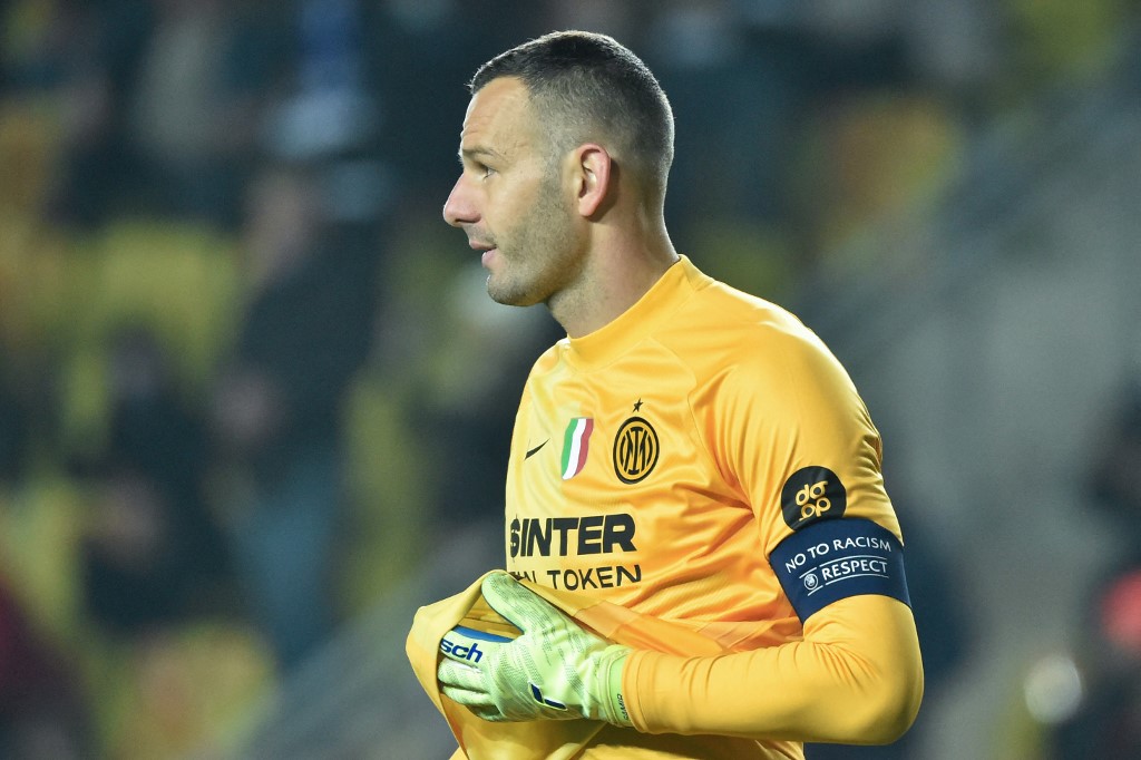 Masa Depan Kapten Inter Milan Samir Handanovic Masih Belum Jelas, Kalah Saing dengan Andre Onana
