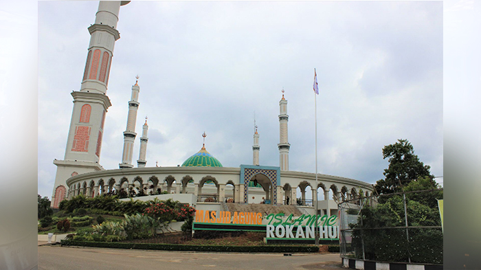 masjid_agung_islamic_center_2.jpg