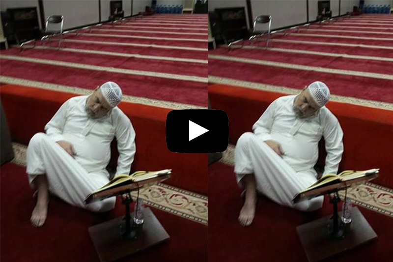 VIDEO: Subhanallah, Pria Berkopiah Meninggal Saat Mengaji Usai Salat Subuh Viral