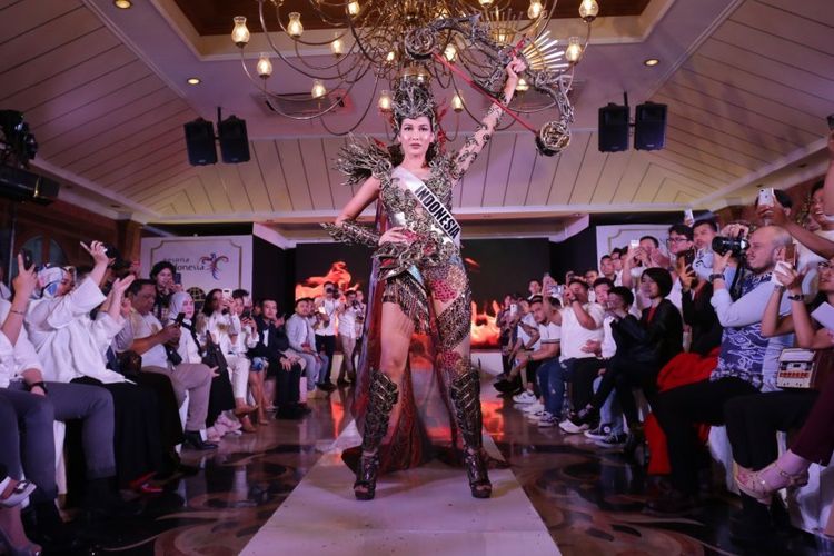 miss-universe-indonesia-frederika-alexis-cull.jpg