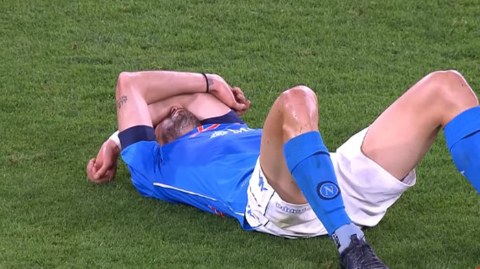 Selamat Tinggal Napoli! Percuma Jago Diawal Kompetisi Kalau Inter Milan Juga yang Kini Memimpin