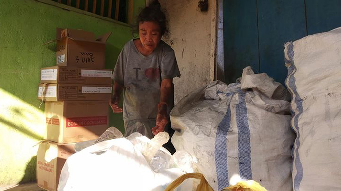 Kisah Nenek Sahnun Pemulung yang Berkurban Sapi dengan Menabung 5 Tahun, Kini Ia Pun Bisa Umrah