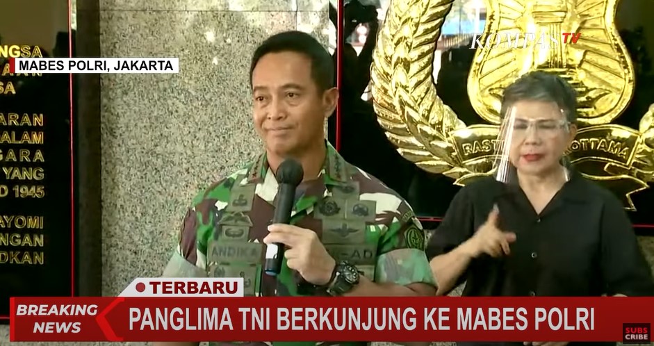 panglima-tni-jenderal-andika-perkasa-memberikan-keterangan-pers-selasa-23112021.jpg