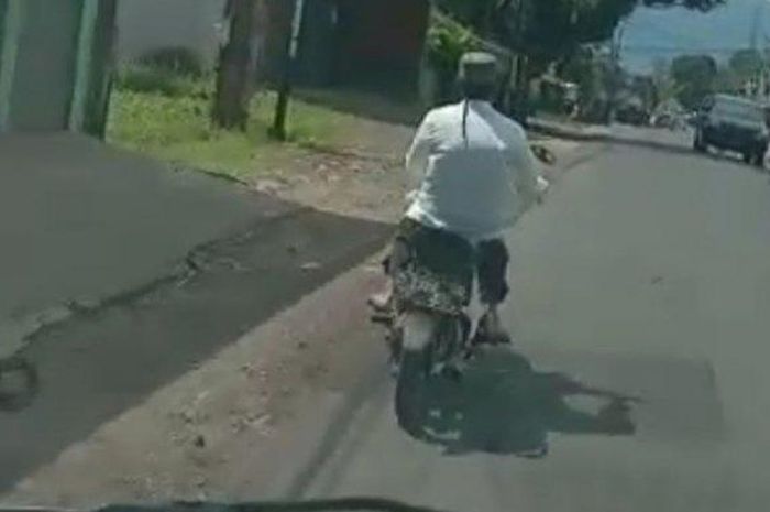 Pasien Positif Virus Corona Kabur Pakai Motor Saat Akan Diisolasi Buat Geram, Santai Masuk ke Klinik