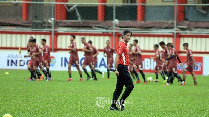 pelatih-persija-jakarta-stefano-cugurra-teco.jpg