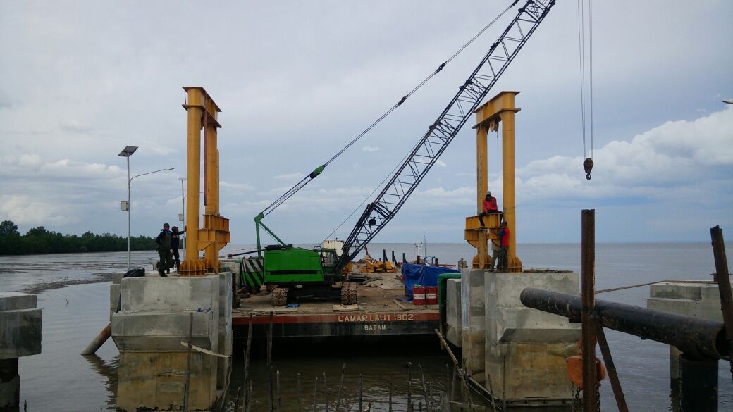 pembangunan-darmaga-baru-pelabuhan-roro-di-air-putih_20160622_163224.jpg