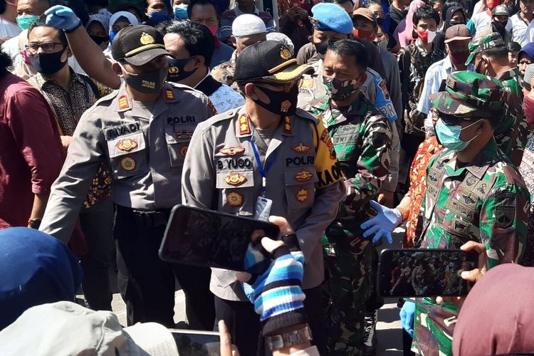 Setelah Bunuh Satu Keluarga, Pelaku Ambil Motor Lalu Kembali Lagi untuk Bawa Kabur Mobil Korbannya