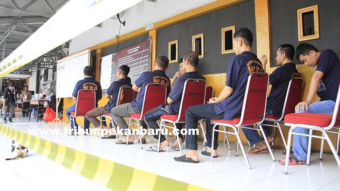 pencoblosan-di-sialang-bungkuk.jpg<pf>pencoblosan-dis-ialang-bungkuk2.jpg<pf>coblos-di-rutan-pku.jpg